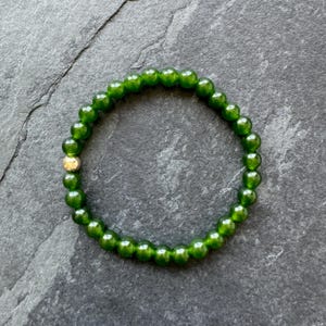 Men’s 6mm Jade Bead Stretch Bracelet – Green Gemstone Handmade with 14K Gold Filled or Sterling Silver Accent, Minimalist Men’s Jewelry Gift