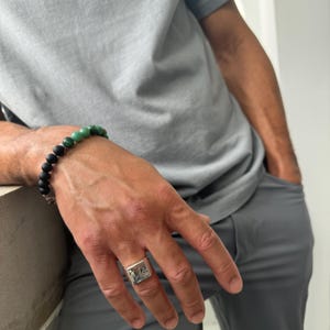 Emerald and Matte Onyx Bracelet, Mens bracelet, Mens Jewelry, Bead Natural Stone Bracelet, Bracelets for Men, Gift for Men, Mens Gift Ideas