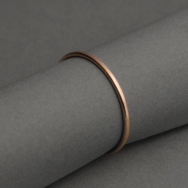 Filigraner Rotgold-Ring • 14ct / 585 Gold • 1 mm Breite • Stapelring • handgefertigt