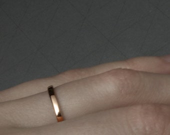 Dünner Rotgold-Ring • 14ct / 585 Gold • 1,5 mm Breite • Stapelring • handgefertigt