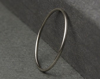 14ct / 585 Weißgold-Ring • 1 mm Breite • Stapelring • handgefertigt