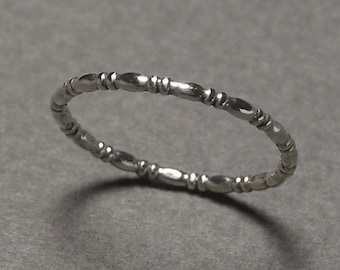Feiner Silber-Ring "Muster" • 925 Silber • Bandring • Vorsteckring • handgeschmiedet