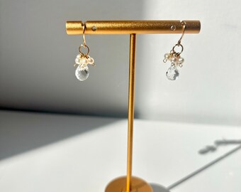 Pearl cluster earrings,Pearl earrings, Tear drop earrings, Dangle earrings,Bridal jewelry,Bridesmaid jewelry, Minimal jewelry,