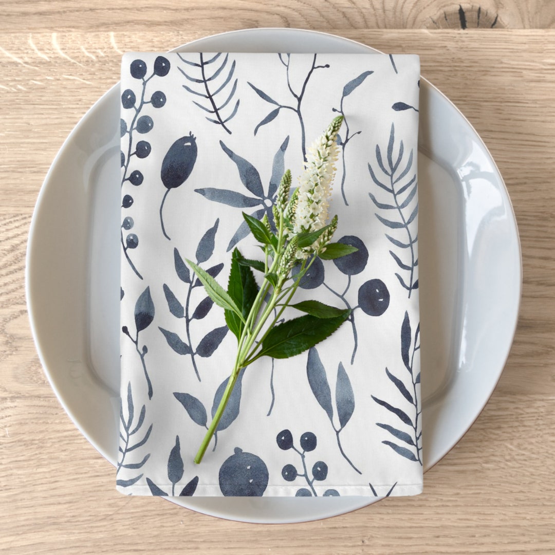 Christmas Blue Floral Napkins/ White Napkins / Set of 4 / Ink Etsy