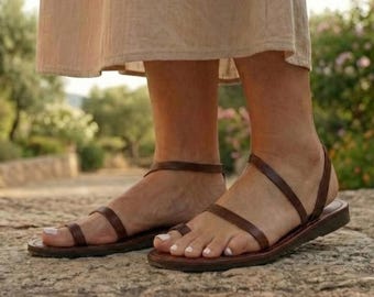 Brown Leather Sandals | Boho Vintage Toe Ring Slides | Rustic Hippie Chic Shoes | Handmade Earthy Flats | BELLA