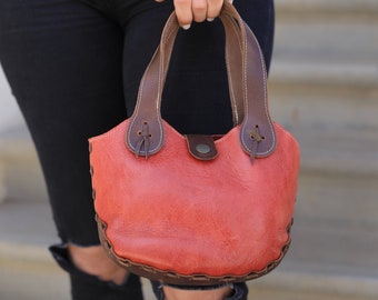 Leather Handbag , High Quality Beautiful Genuine Italian 1 of a kind Leather Handbag for Women, Vintage Hippie Style Clutch