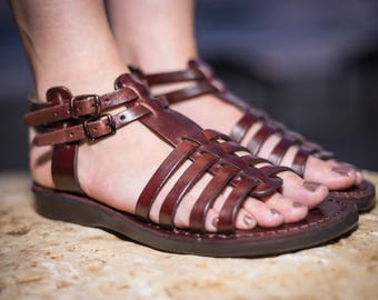 Ladies&#39; Brown Leather Fisherman Sandals, Elegant and Comfortable Classic Sandals for Women, KAPLAN