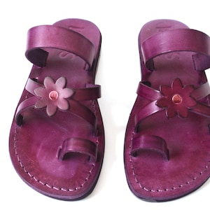 Violet Leather Sandals for Women, Ladies&#39; Flip Flops Flats Thongs, FLOWER