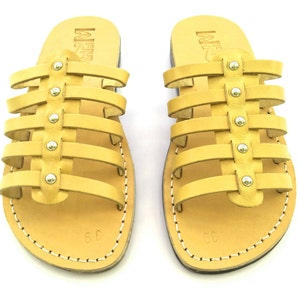 Yellow Leather Open Toe Sandals for Ladies, Women&#39;s Greek Style Slides Summer Beach Sandals, Everyday Shoes for Comfort Walking, NEPTUN