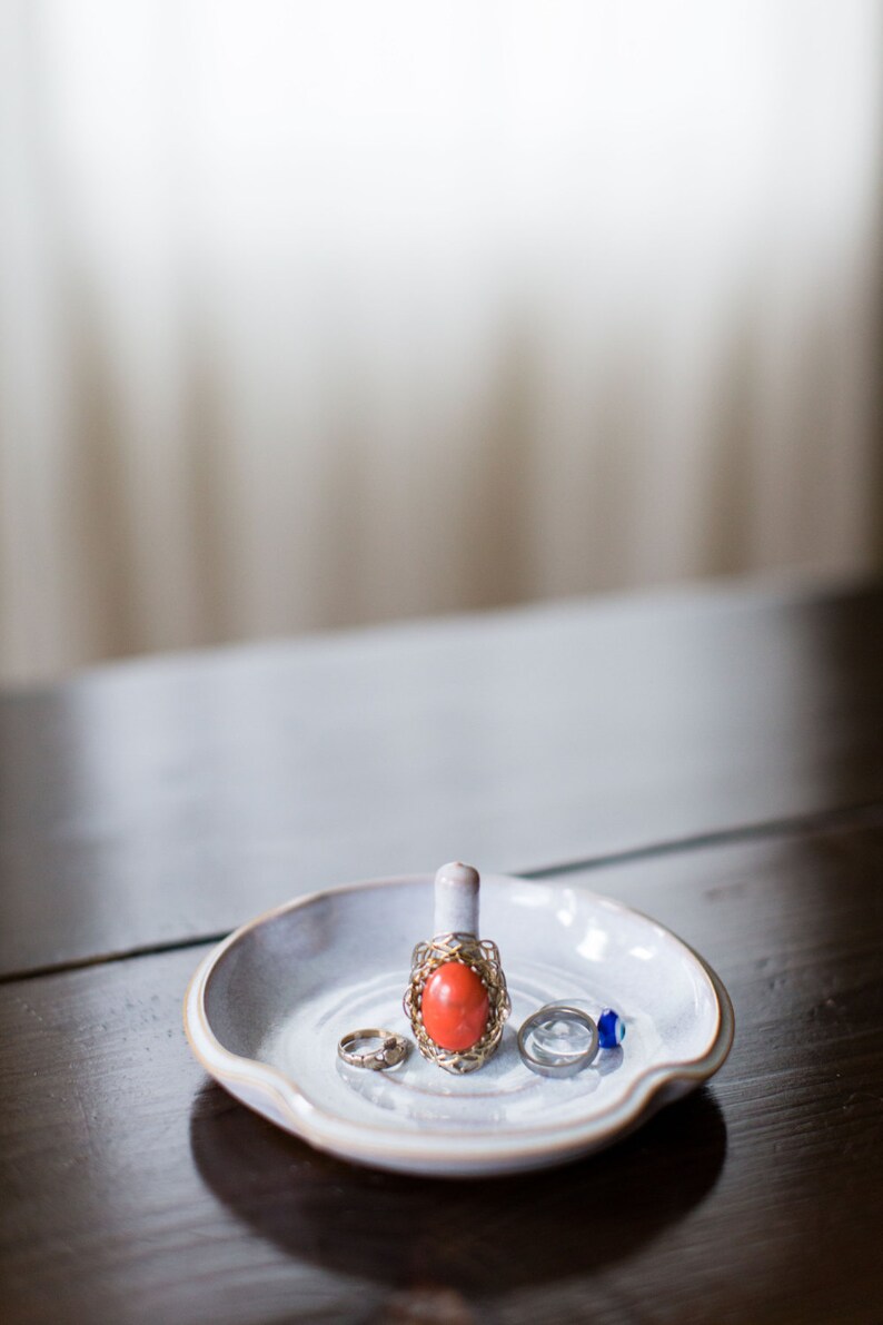 Ring Stand Frost Glaze