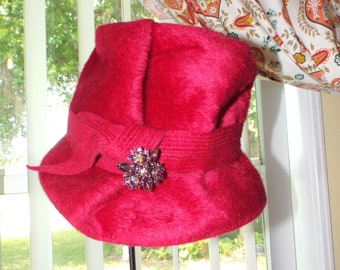 Ladies Red French Hat With Brooch