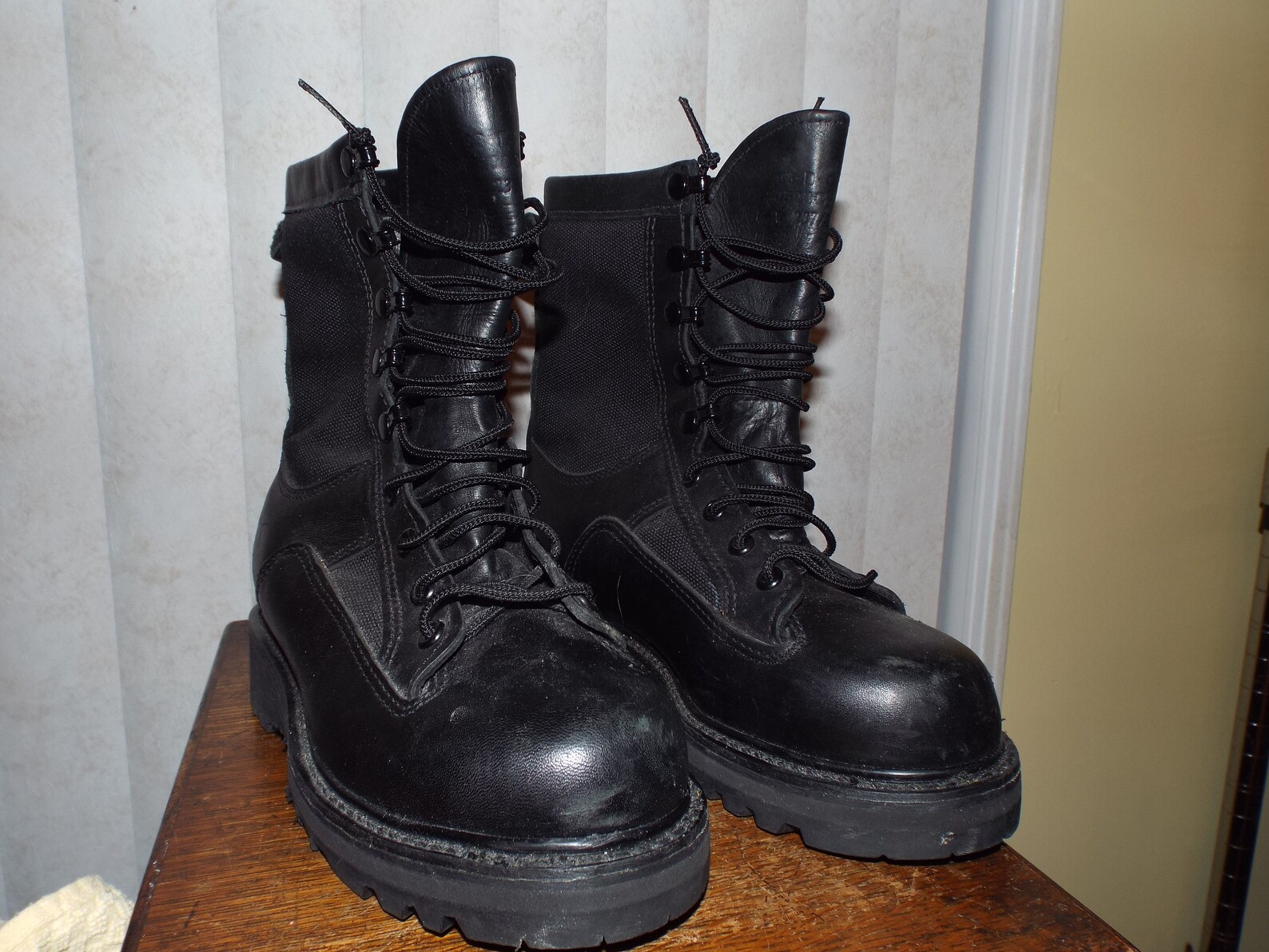 Women's Black Work Boots Vibram Size 4 1/2W Heavy Duty | Etsy