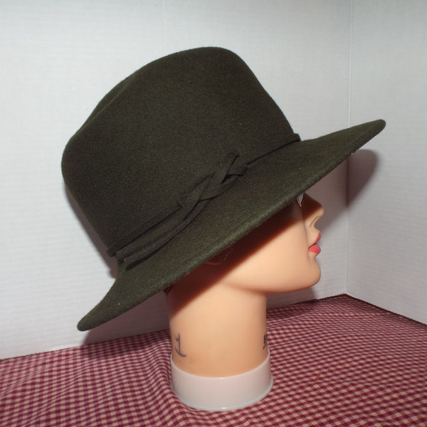 Women's Green Wool Hat, Vintage Ladies Green Hat