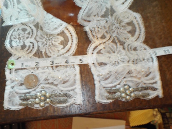 Heirloom White Lace Wedding Belt - image 10