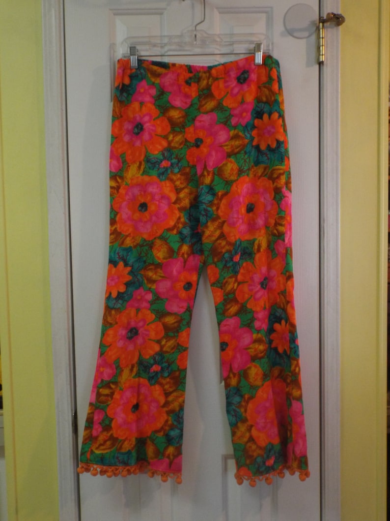 Vintage 1960s Orange Funky Flower Go Go Pants Bold and Bright Women/'s Size Med With Pom-Poms Retro Fashion