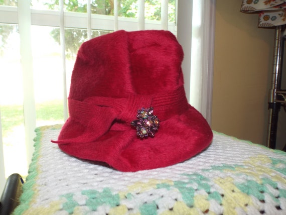 Ladies Red French Hat With Brooch - image 3