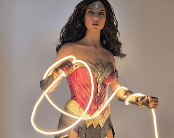 Wonder Woman LED Lasso for 1/6 Action Figures - Mid Size
