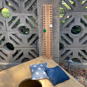 Cornhole Board with magnetic pegs for score keeping  (18 inch)