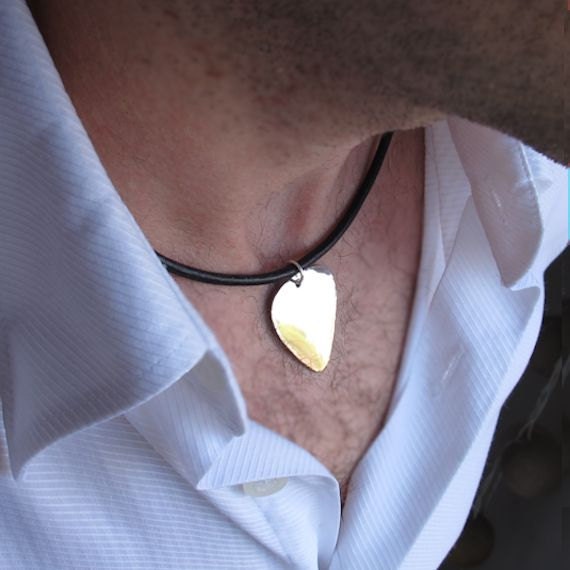 ネックレス・ペンダント ROMANTINUER SN179 Pick Pendant Leather Necklace il_fullxfull.3172609492_jg5c.jpg
