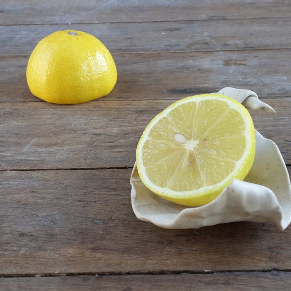 Ceramic Leaf Dish - Small Size