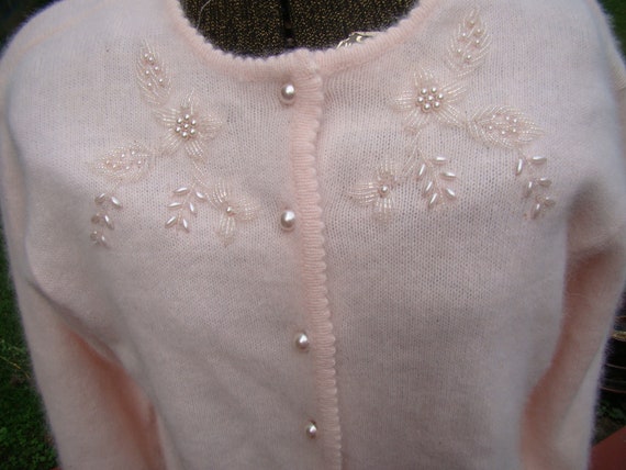 Vintage Angora Sweater Lovely Soft Woman's Pale P… - image 4