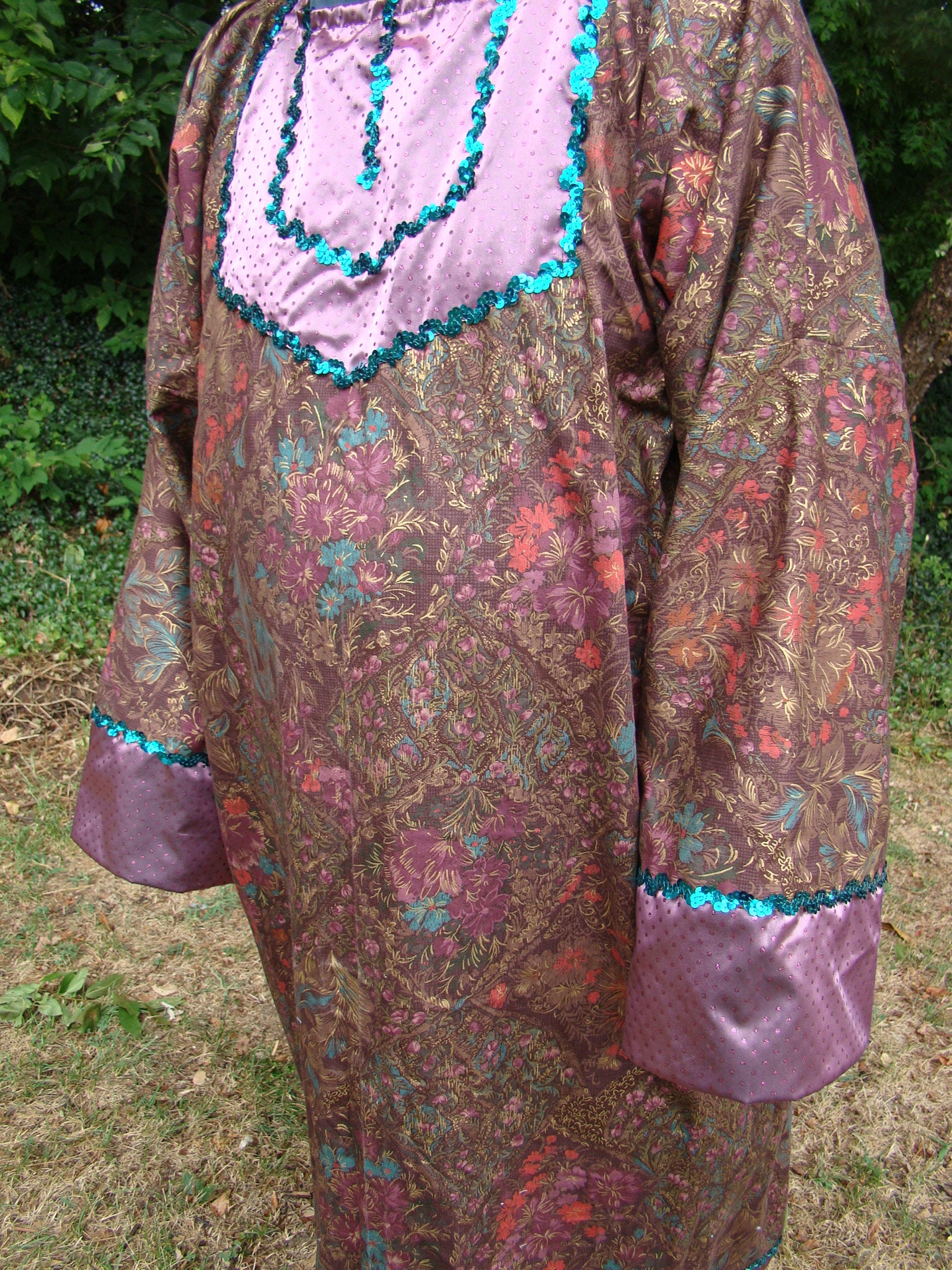 King Robe Men Men's Wizard King Costume Robe: Brown Printed Cotton Blend, Teal Sequin ...