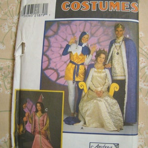 Sewing Pattern Queen, King & Jester Costume Simplicity #8286 Faire, Theater, Halloween