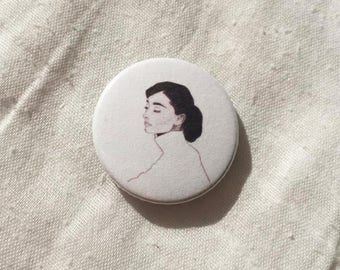 Audrey Hepburn Portrait Illustration 25mm Pin Badge