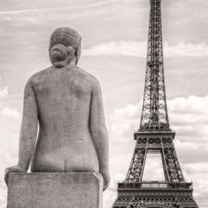 Nude Eiffel Tower 
