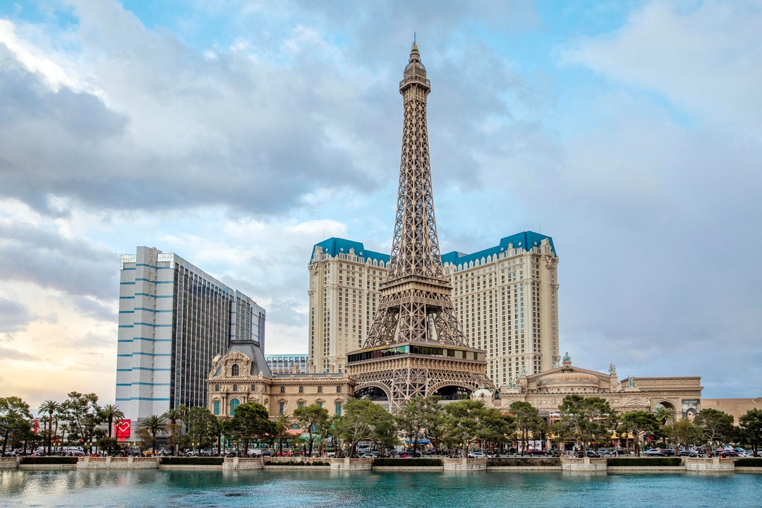 Il Paris Las Vegas Hotel e Casino segno nella forma del palloncino