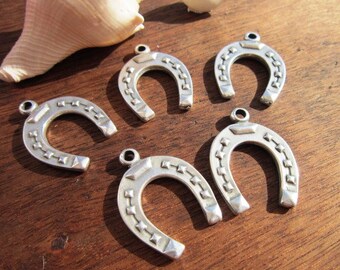 10pcs horseshoe pendant, Necklace pendant, silver pendants, charm pendants for jewelry making, jewelry components