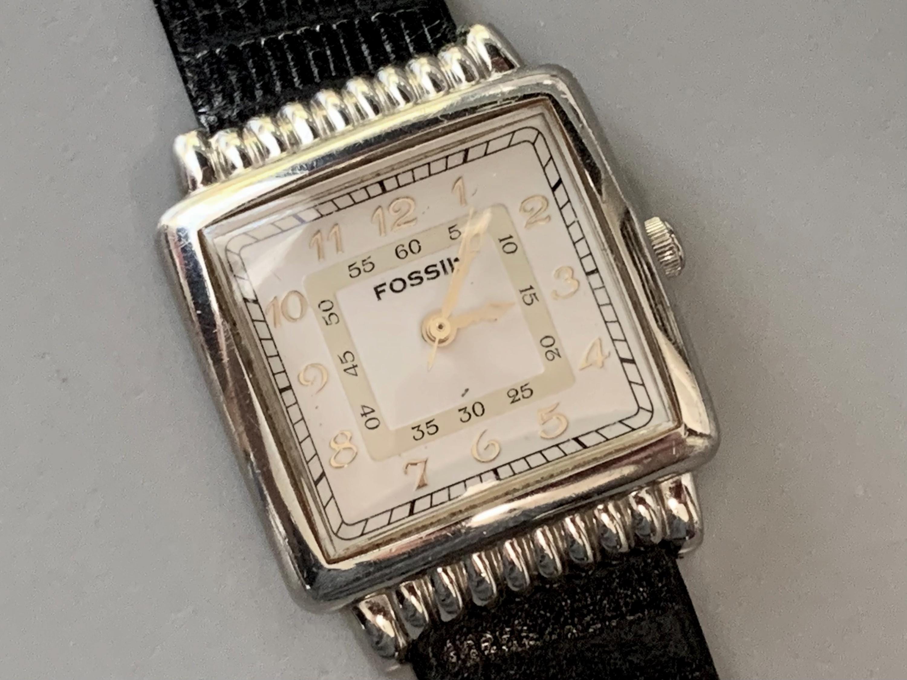 MENS FOSSIL WATCH Vintage Rectangular Art Deco Style 1995  display picture 1