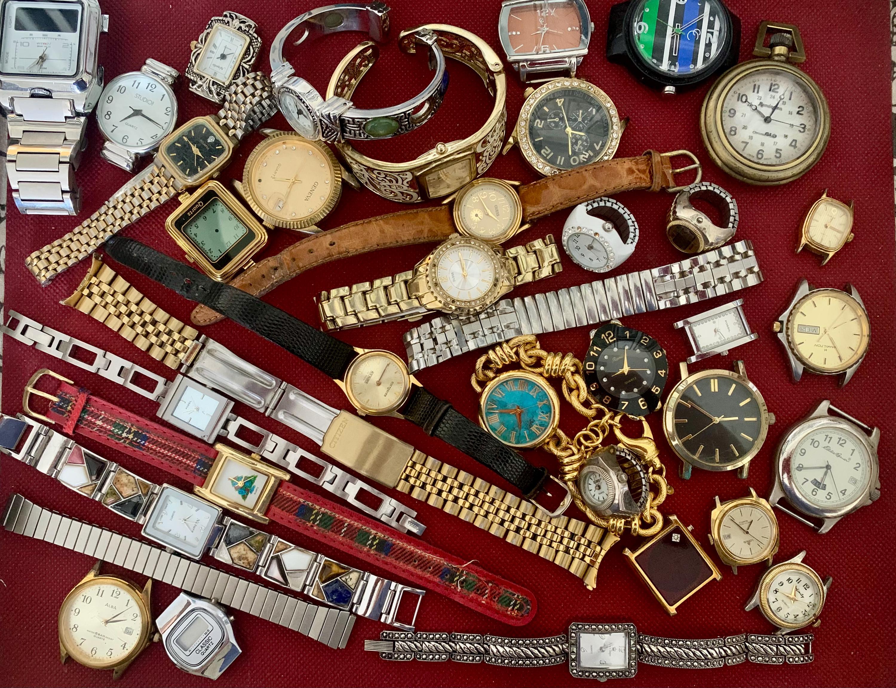 37 Vintage Watch Lot - Kate Spade, Geneva, Nelsonic - 3lb 8oz‎ Parts/Repair VINTAGE WATCH LOT Parts, Repair, Crafts - 36 Pieces  main image 4