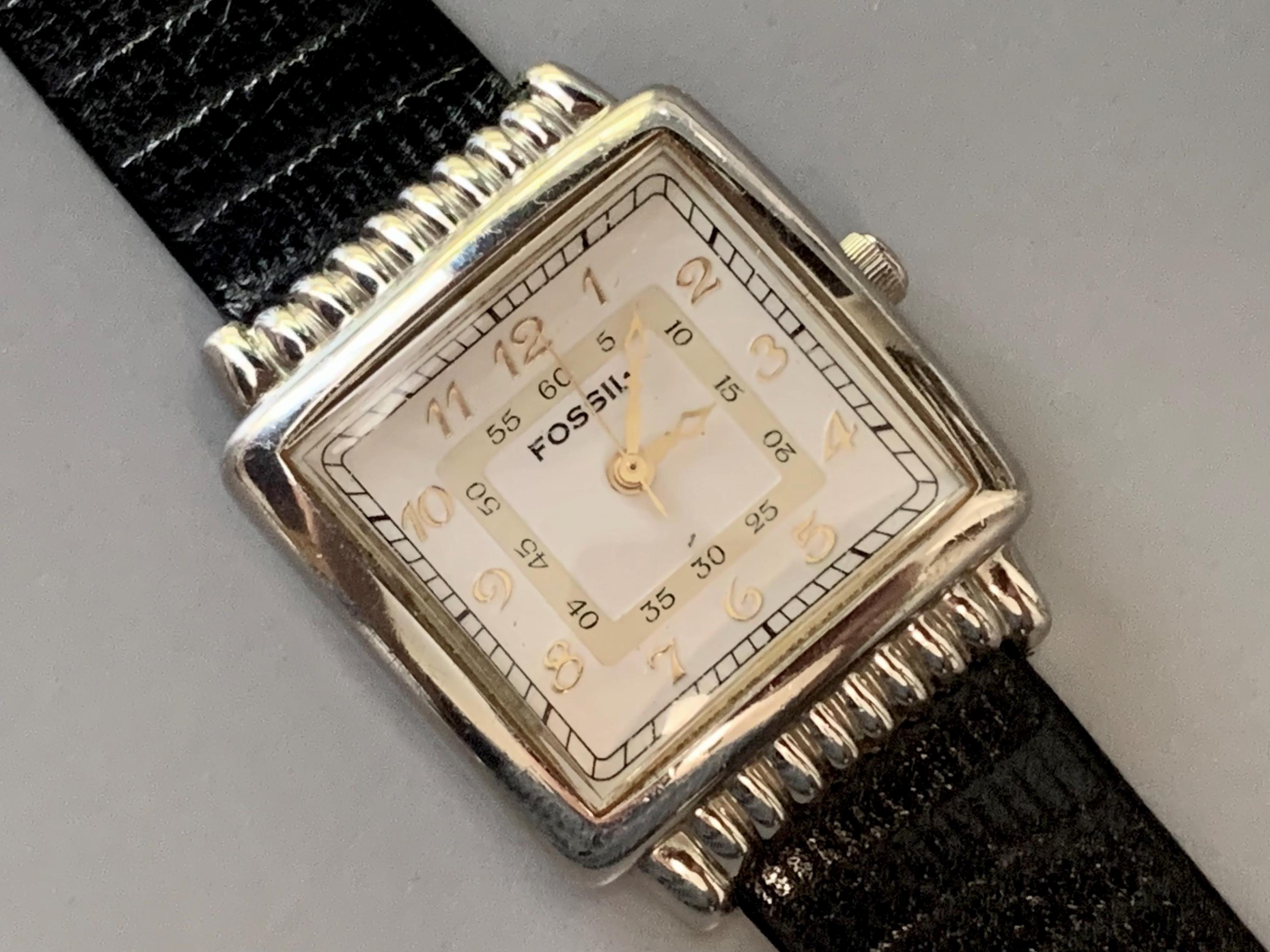 RARE 1991 FOSSIL ART DECO FOSSIL WATCH EC-8708 MENS FOSSIL WATCH Vintage Rectangular Art Deco Style 1995  main image 4
