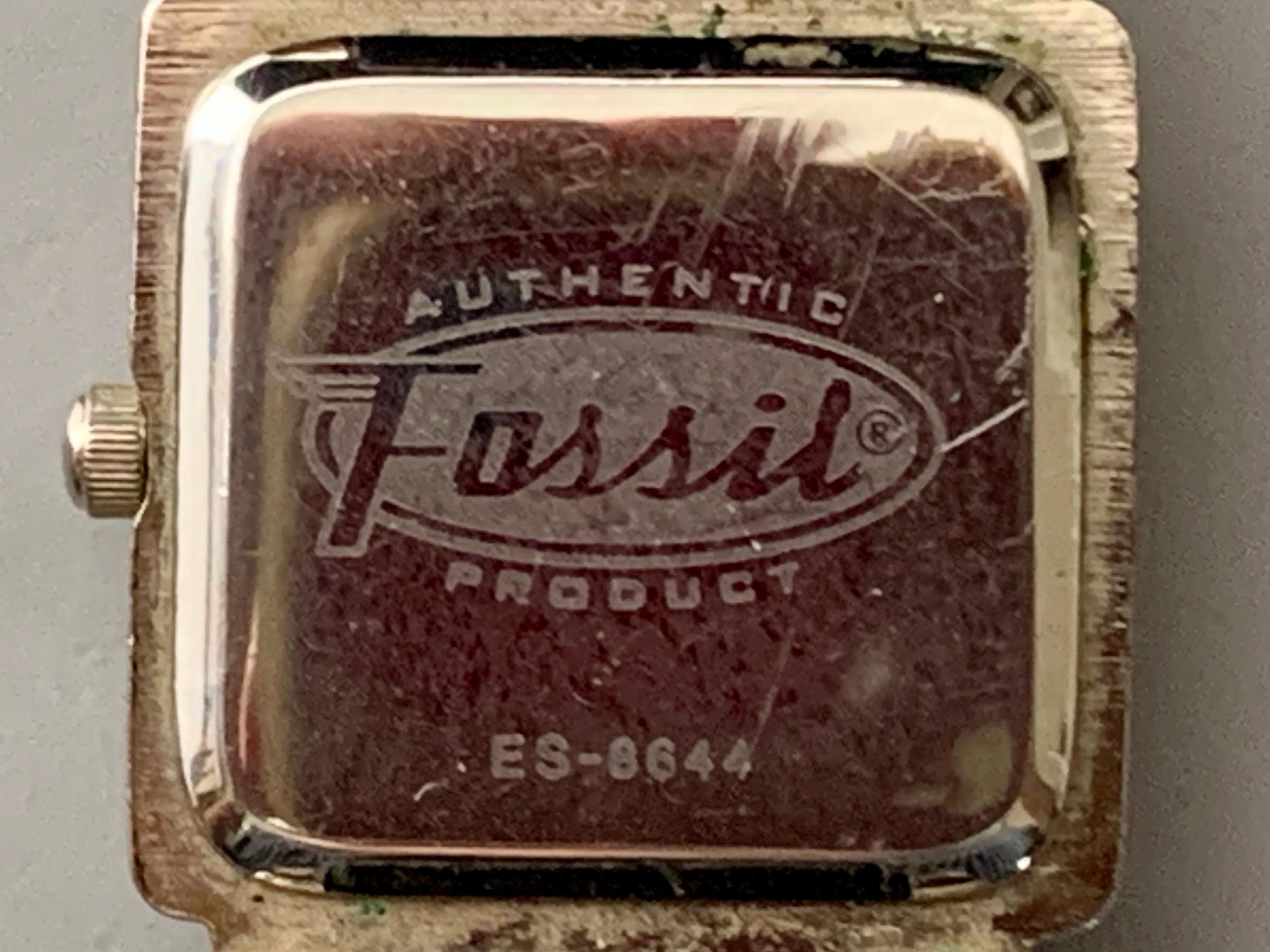 VINTAGE 1990’S ART DECO FOSSIL TM-7210 SOLD! Rare Vintage Fossil Art Deco Tank Watch -Movement  main image 4