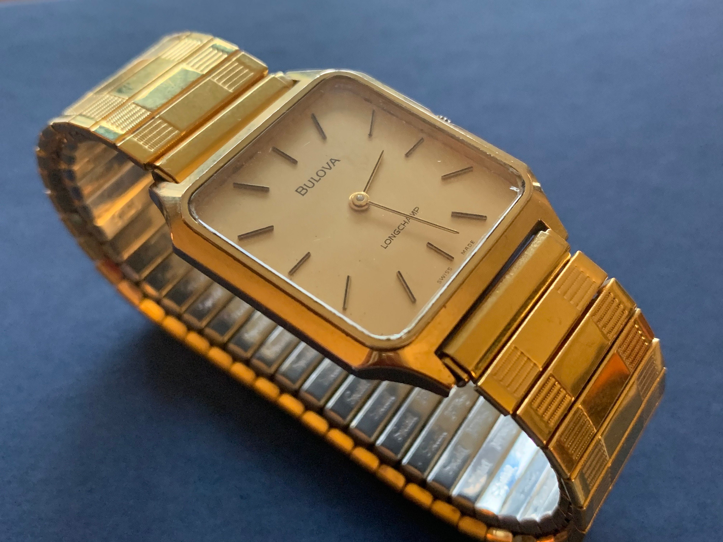Bulova longchamp hotsell gold watch