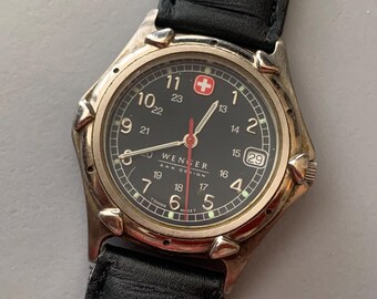 Wenger Swiss Made SAK Design Two Tone Watch Date 29mm‎ New Battery Wenger Swiss Military SAK Design Womens Watch 29mm Silver  main image 3