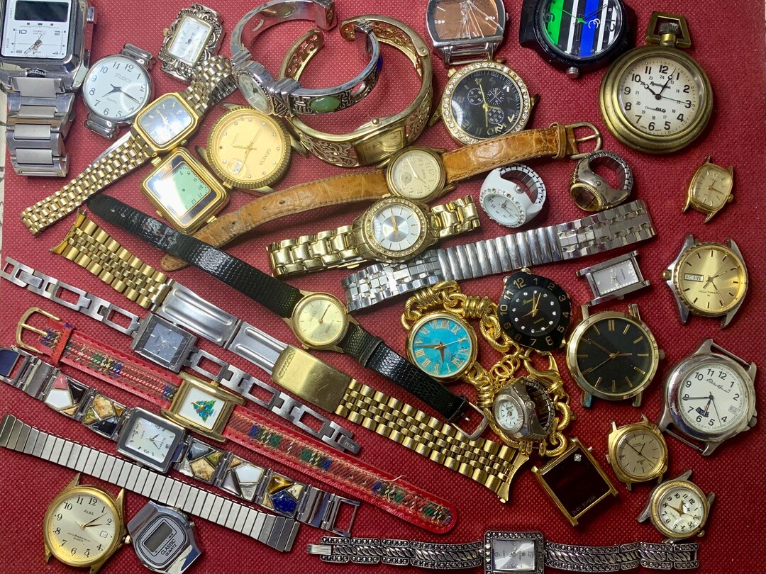 Small Lot Of Watches And Accessories For Parts Or Repair Watch Lot of (10) for Parts or Repair Levi main image 3