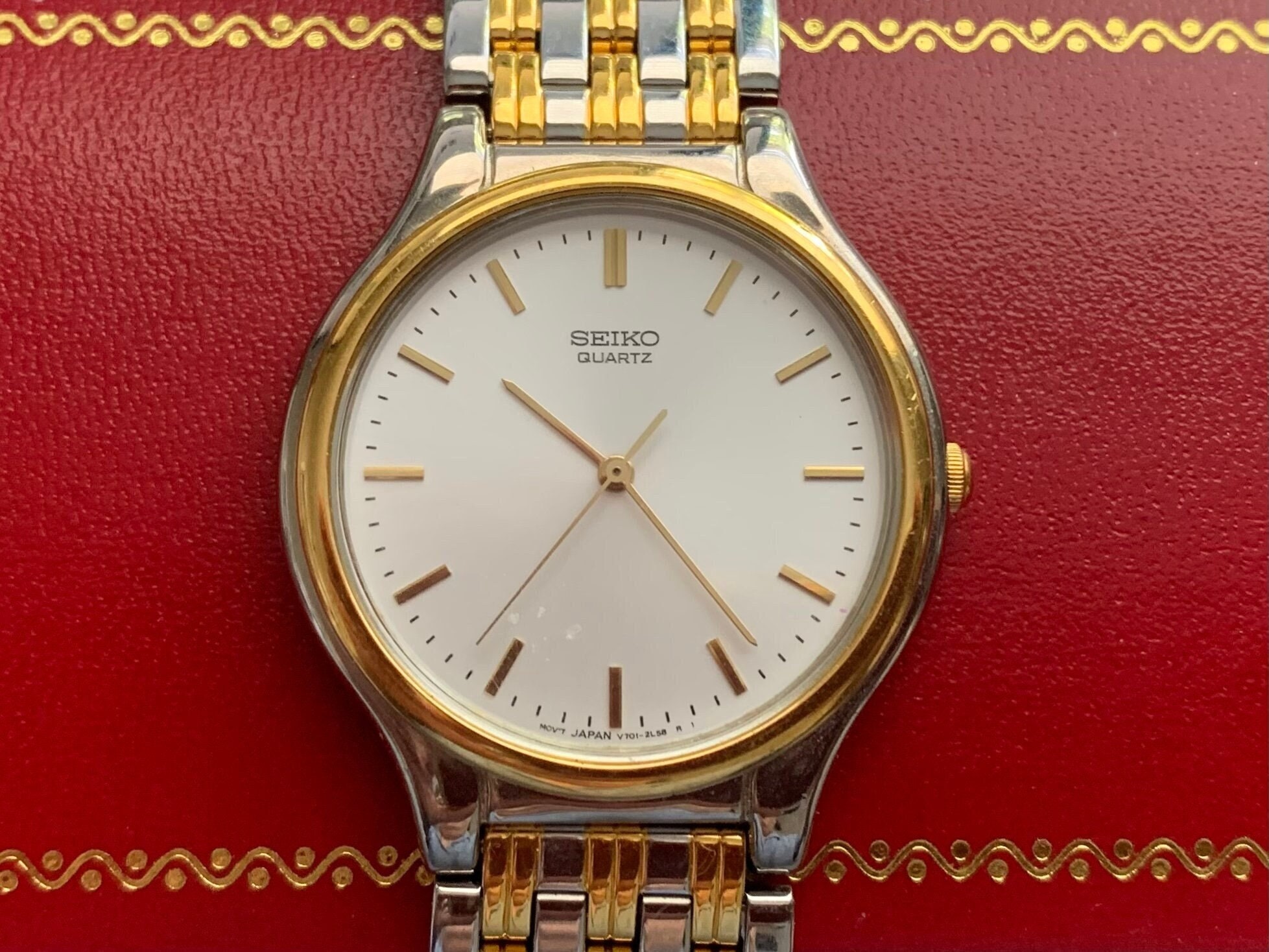 SEIKO 1995 MENS Ultra Thin Round 2-tone Gold Plate