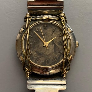 Vintage Seiko Custom Mens Watch: Golden Wire Guard, Sweep Second Hand