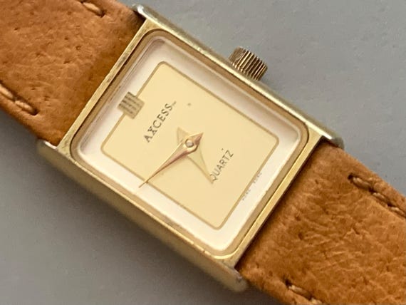 Axcess Rectangular Womens Golden Rectangular Vint… - image 2