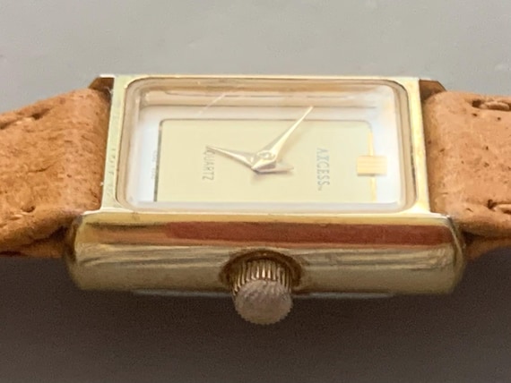 Axcess Rectangular Womens Golden Rectangular Vint… - image 17