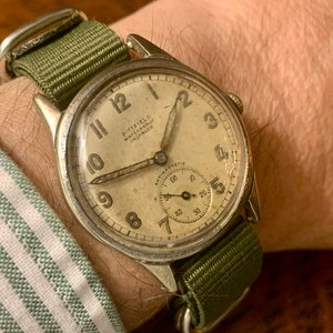 PITTFIELD ENICAR Mens  Calibre AS 1130 Military Vintage Swiss Watch on Nato Strap c1940's W W 2, 15 Jewels Sub Second Hand, See Item Details