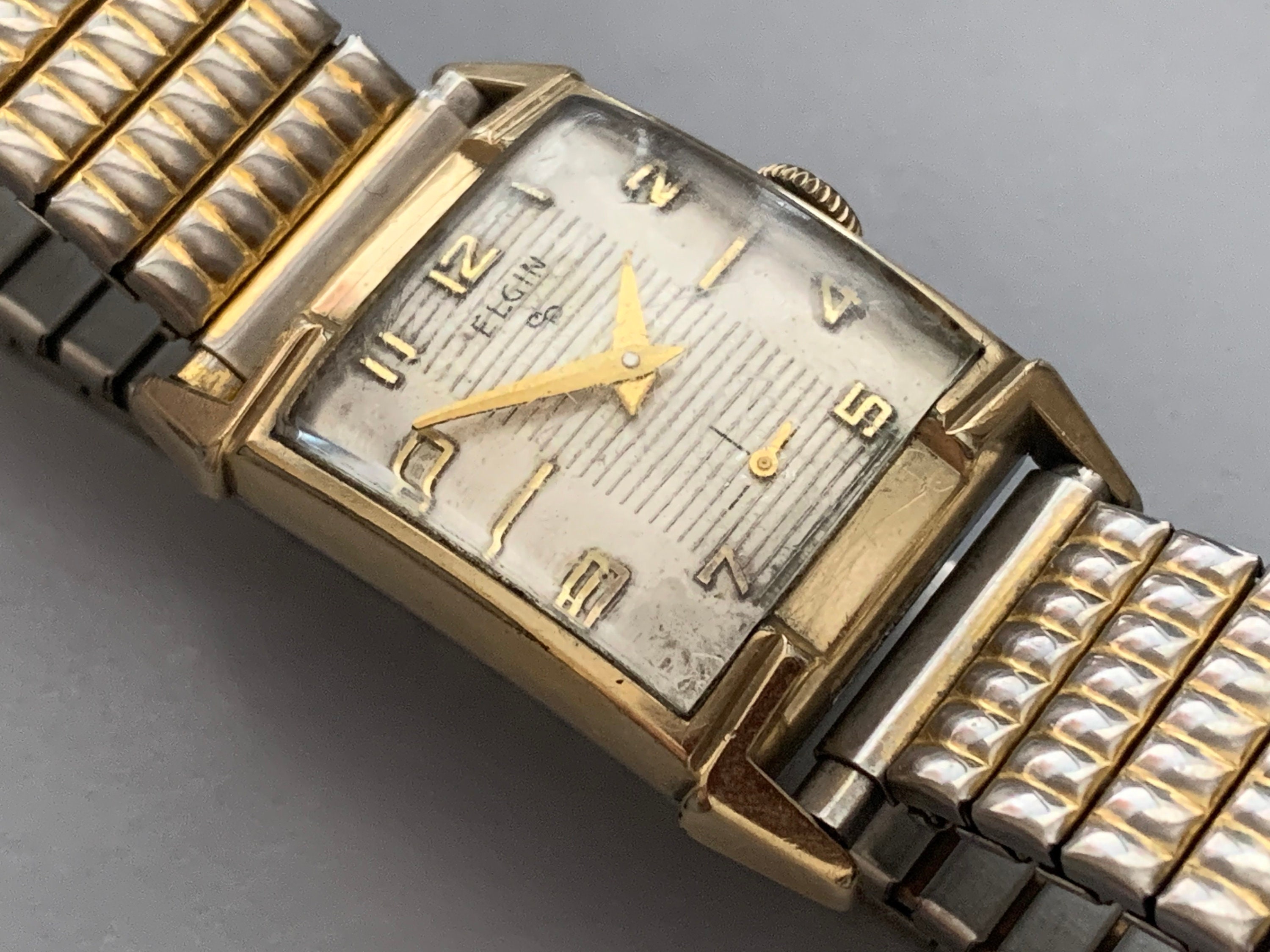 ヴィンテージ ELGIN (LORD ELGIN) 21石アメリカ製手巻き スクエア