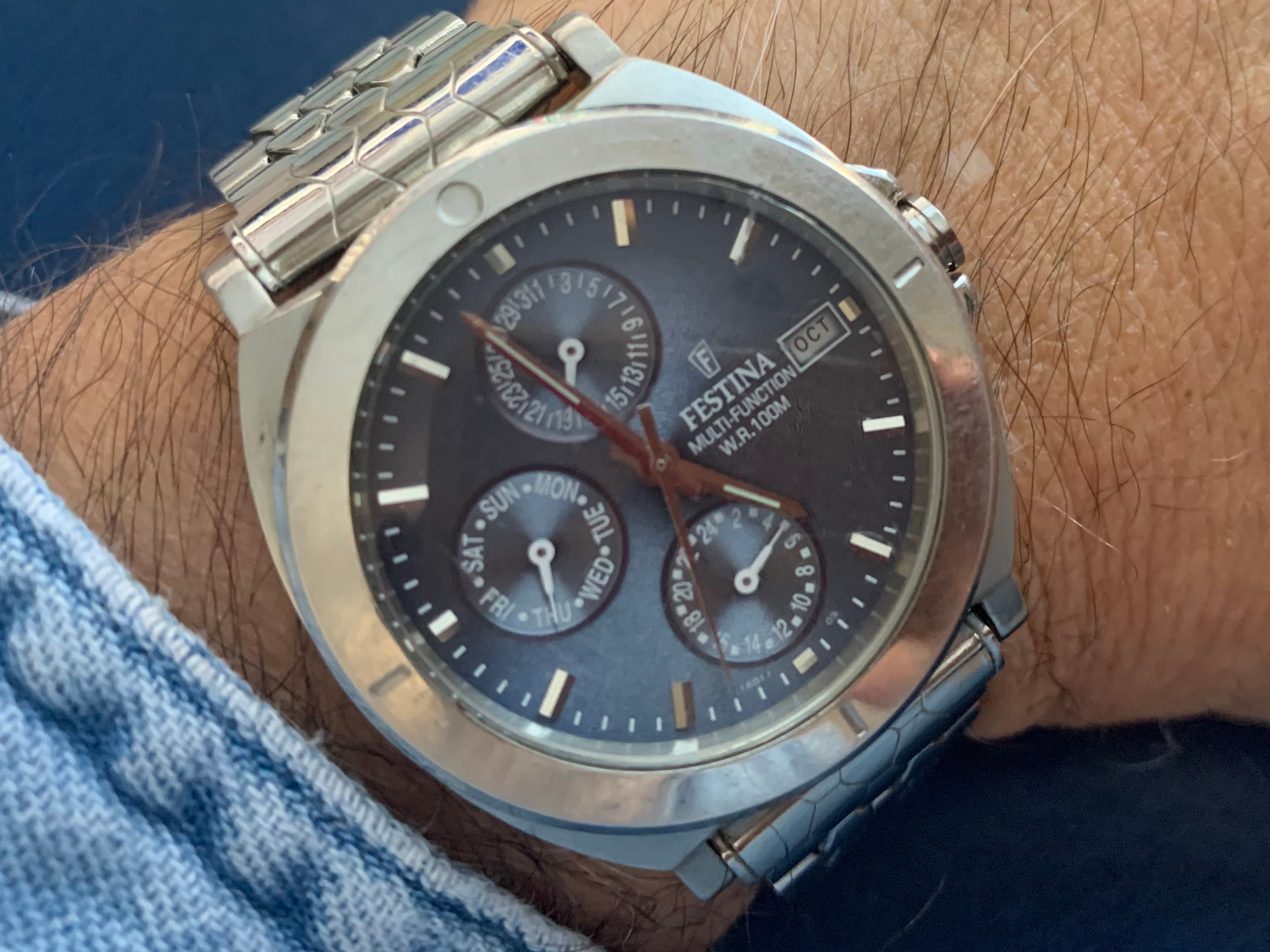 FESTINA Montre chronographe multifonction WR100 pour homme Cadran bleu  vintage enregistré 16011 V Voir Détails de l'article et En savoir plus sur  cet article -  France