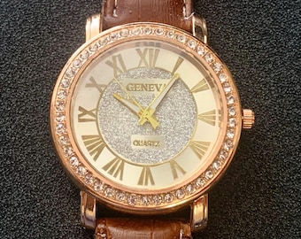 Fossil BQ1073 251408 Rose Gold Tone & Crystal Ladies Watch  display picture 3