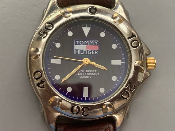 MENS TOMMY HILFIGER Vintage Blue Dial Dive Watch: Two-tone  display picture 2