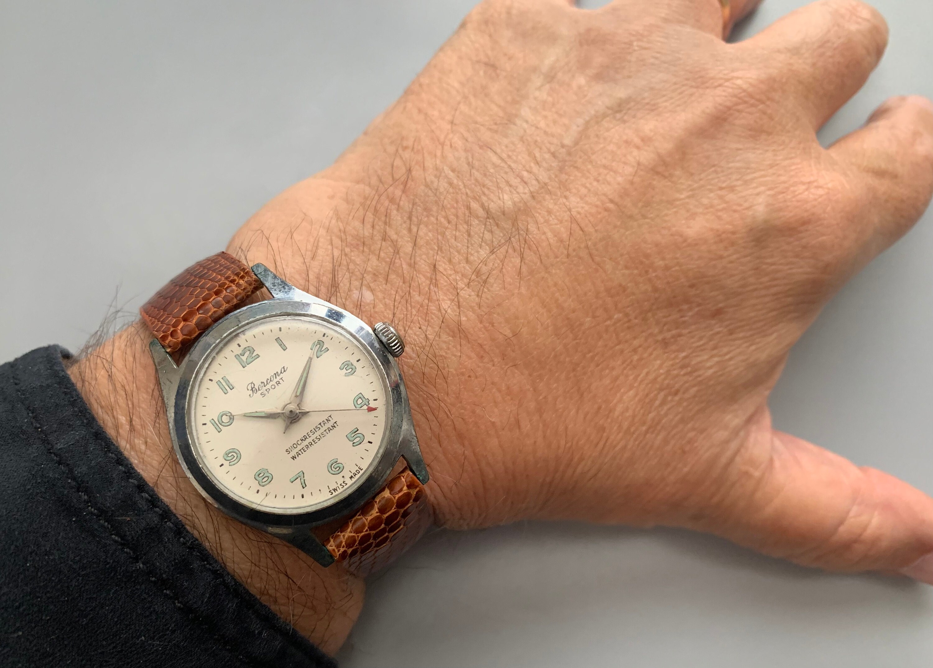 Vintage Mens Bercona Watch by Belair With Box Swiss Silver Tone Red Arrow Sweep Second Hand Wind up Working Click Item Details to Read More Etsy Canada