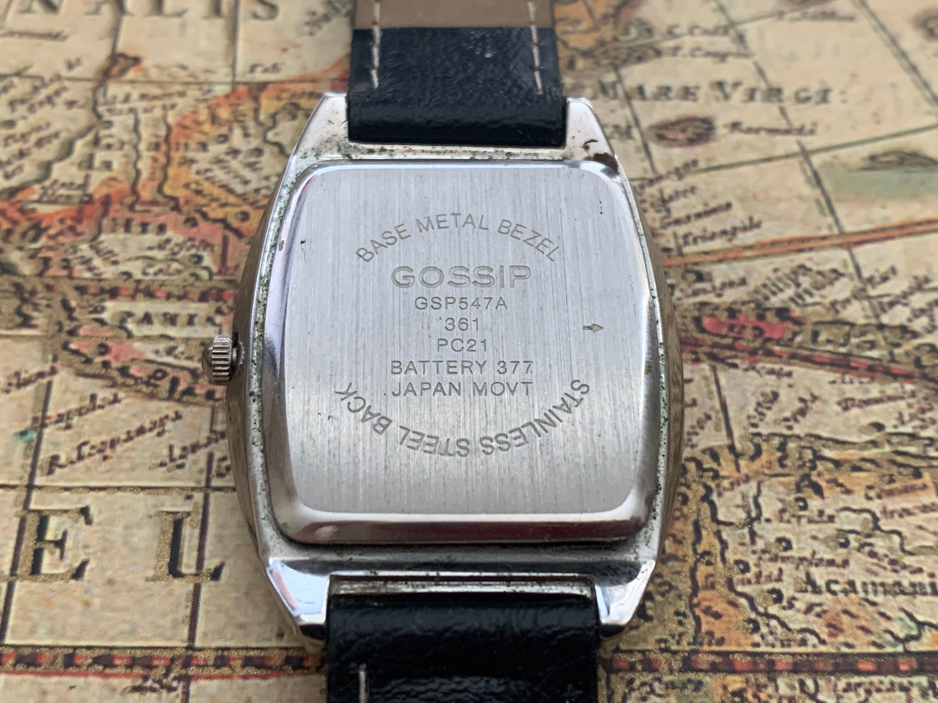 GOSSIP MENS Vintage Tonneau Watch Silvery Bezel Exploding Numerals
