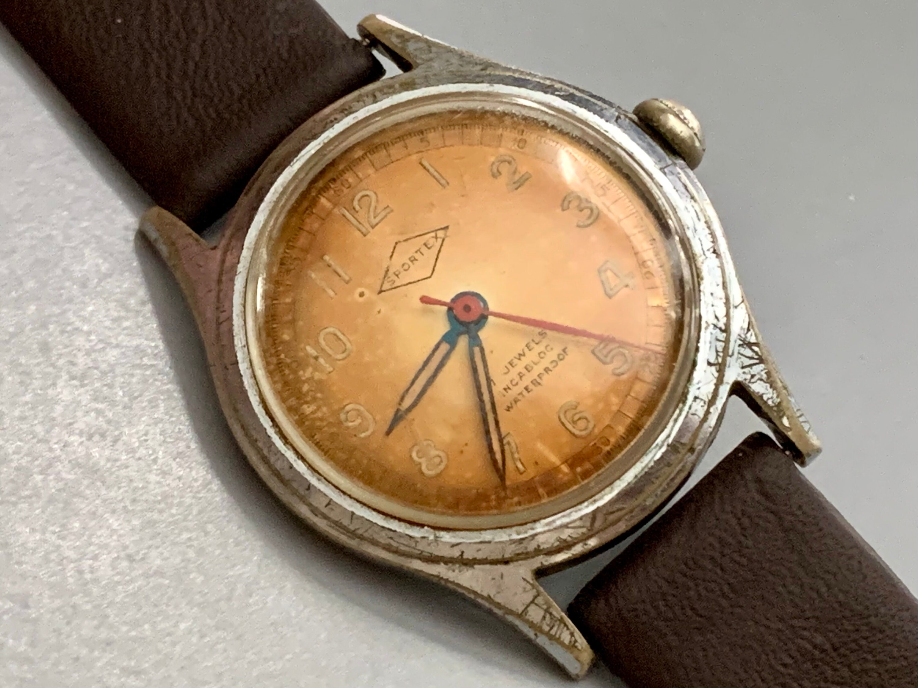 Leonidas Sportex WWII Era Swiss Military Watch: Tropical Dial, 17